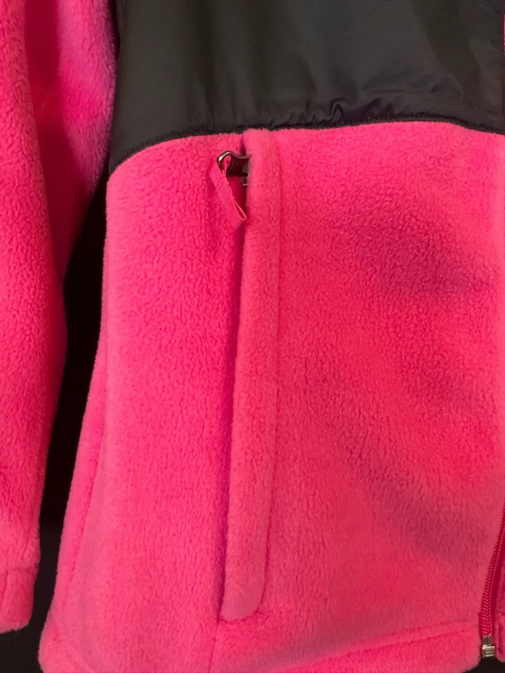 #191- Big Girls Columbia Hot Pink and‎ Black Fleece Jacket with Nylon Panels